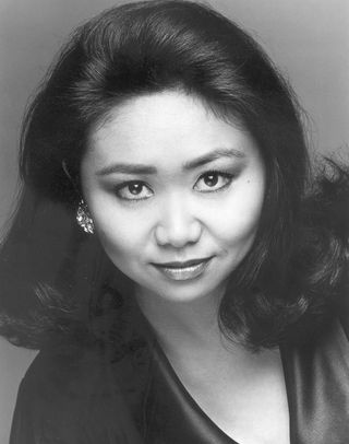 The Committee of 100 Mourns the Passing of Mezzo-soprano Zheng Cao