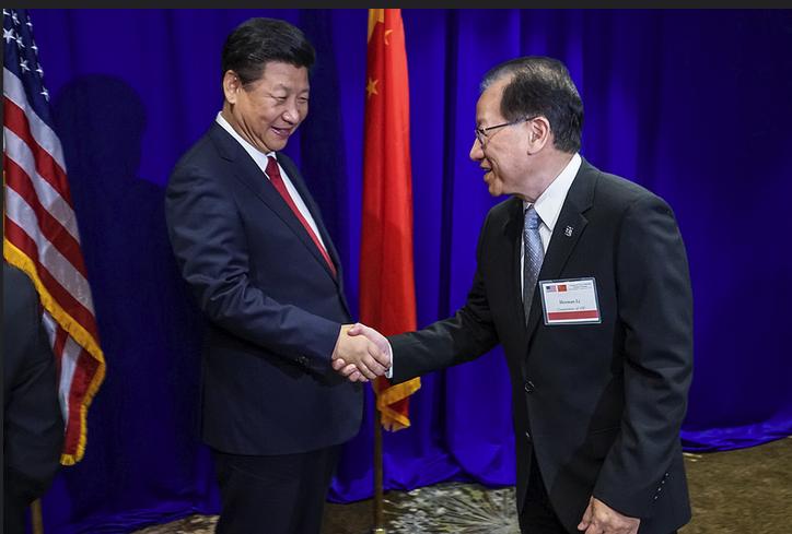 President Xi Jinping and Acting Chair of Committee of 100, Herman Li